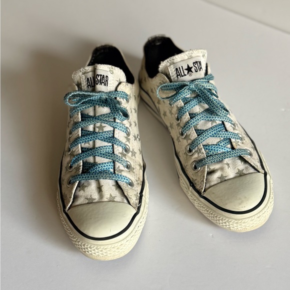Converse All Stars Shoes - Converse All Star Women's Silver Star Chucks w/Teal Blue Laces - White & Blue 8